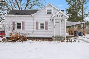 702 S Davis St, Vicksburg, MI 49097 - Photo 1
