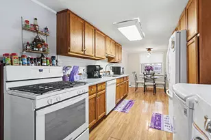 702 S Davis St, Vicksburg, MI 49097 - Photo 5