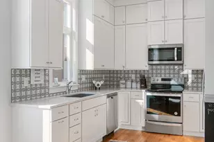 242 Cavelier Ave, Saint Joseph, MI 49085 - Photo 19