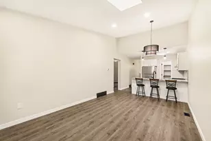 2671 Stonebluff Dr SW, Wyoming, MI 49519 - Photo 7