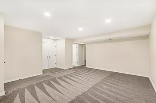 2671 Stonebluff Dr SW, Wyoming, MI 49519 - Photo 13