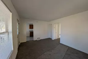 305 S South W, Pontiac, MI 48341 - Photo 5