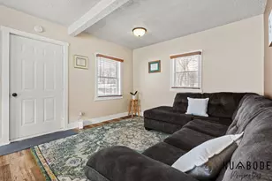 1728 Ira Ave NW, Grand Rapids, MI 49504 - Photo 9