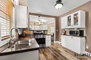 1728 Ira Ave NW, Grand Rapids, MI 49504 - Photo 15