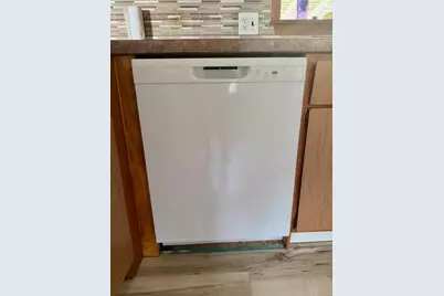 210 Sugarbush Lane, Van Buren Township, MI 48111 - Photo 13