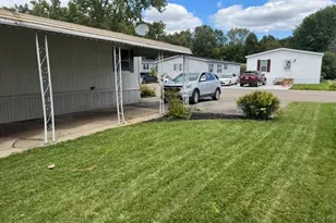 210 Sugarbush Ln, Van Buren Township, MI 48111 - Photo 3