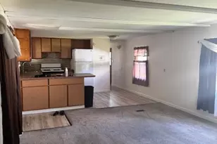 210 Sugarbush Ln, Van Buren Township, MI 48111 - Photo 7