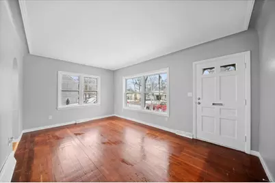 713 N Jefferson Street, Lowell, MI 49331 - Photo 3