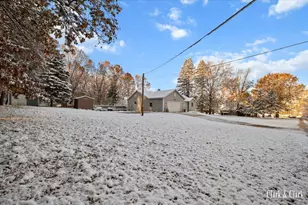 992 N Washington Street SE, Lowell, MI 49331 - Photo 29