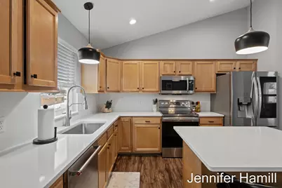 4121 Savannah Court SW, Grandville, MI 49418 - Photo 7