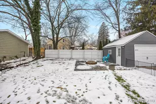 1159 Lakeside Dr SE, Grand Rapids, MI 49506 - Photo 31