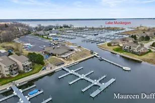 1554 E Harbour Towne Cir, Muskegon, MI 49441 - Photo 31