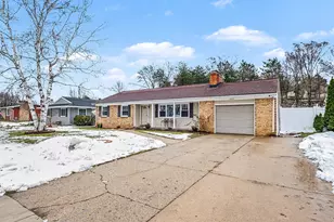 2852 Leelanau Dr NE, Grand Rapids, MI 49525 - Photo 27