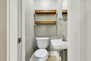 1368 Johnston St SE, Grand Rapids, MI 49507 - Photo 9