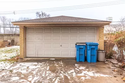 24345 Hanover Street, Dearborn Heights, MI 48125 - Photo 9