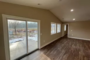 280 10th St, Lakeview, MI 48850 - Photo 11