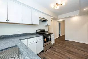 575 Cass St, Benton Harbor, MI 49022 - Photo 21