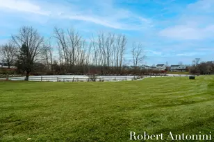 3128 Old Kent Rd SE, Grand Rapids, MI 49512 - Photo 3