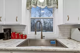 1950 Garret Dr NE, Grand Rapids, MI 49525 - Photo 15