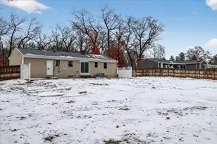 1950 Garret Dr NE, Grand Rapids, MI 49525 - Photo 35