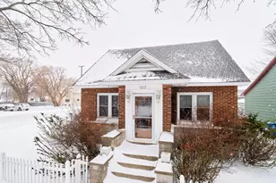 1303 Manistee St, Manistee, MI 49660 - Photo 5