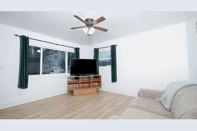 375 Garry Street, Coloma, MI 49038 - Photo 11