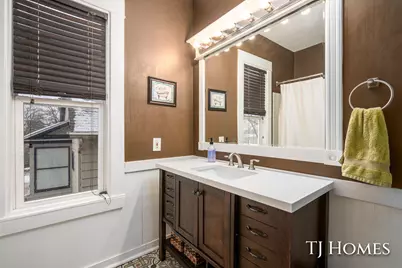 619 Lydia Street NE, Grand Rapids, MI 49503 - Photo 17