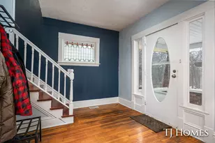 619 Lydia St NE, Grand Rapids, MI 49503 - Photo 7