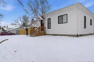 201 Grafton Ave, Alma, MI 48801 - Photo 3