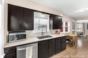 318 Wesley St SE, Wyoming, MI 49548 - Photo 7