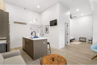 532 Dyckman Avenue #17, South Haven, MI 49090 - Photo 5