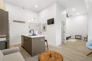 532 Dyckman Ave, South Haven, MI 49090 - Photo 5