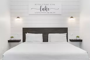 532 Dyckman Ave, South Haven, MI 49090 - Photo 9