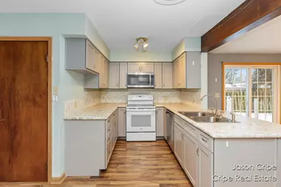 1365 Lancaster Avenue NW, Grand Rapids, MI 49504 - Photo 11