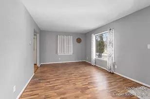 1365 Lancaster Ave NW, Grand Rapids, MI 49504 - Photo 5