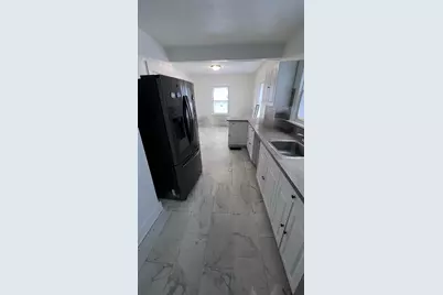 2438 Wyoming Avenue SW, Wyoming, MI 49519 - Photo 7