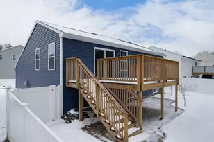 72268 Beacon Ct, South Haven, MI 49090 - Photo 3