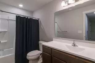 72268 Beacon Ct, South Haven, MI 49090 - Photo 19