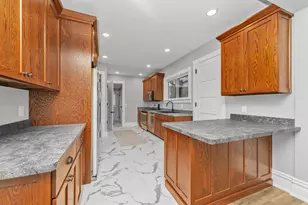 218 S Oliver St, Charlotte, MI 48813 - Photo 7