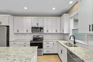 3446 S Riverwalk Dr, Hamilton, MI 49419 - Photo 15