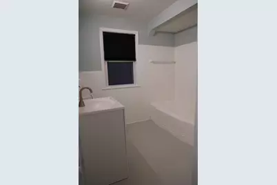 5273 Hillcrest Street, Grosse Pointe, MI 48236 - Photo 17