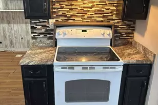 161 Ludwig Ave, Battle Creek, MI 49037 - Photo 3