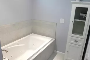 220 S Division St, Zeeland, MI 49464 - Photo 39