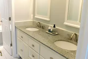 220 S Division St, Zeeland, MI 49464 - Photo 33