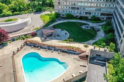 8900 E Jefferson Avenue #1021, Detroit, MI 48214 - Photo 3