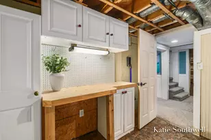 2610 Albert Dr SE, Grand Rapids, MI 49506 - Photo 25