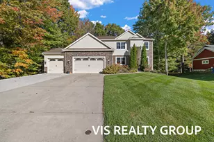 16259 W Willow Dr, Spring Lake, MI 49456 - Photo 5