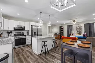 3962 Taylor St, Norton Shores, MI 49444 - Photo 7