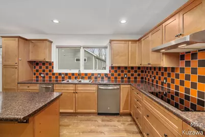 3759 40th Street SW, Grandville, MI 49418 - Photo 11