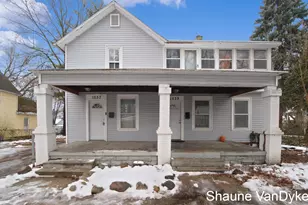 1537 Broadway Ave NW, Grand Rapids, MI 49504 - Photo 3